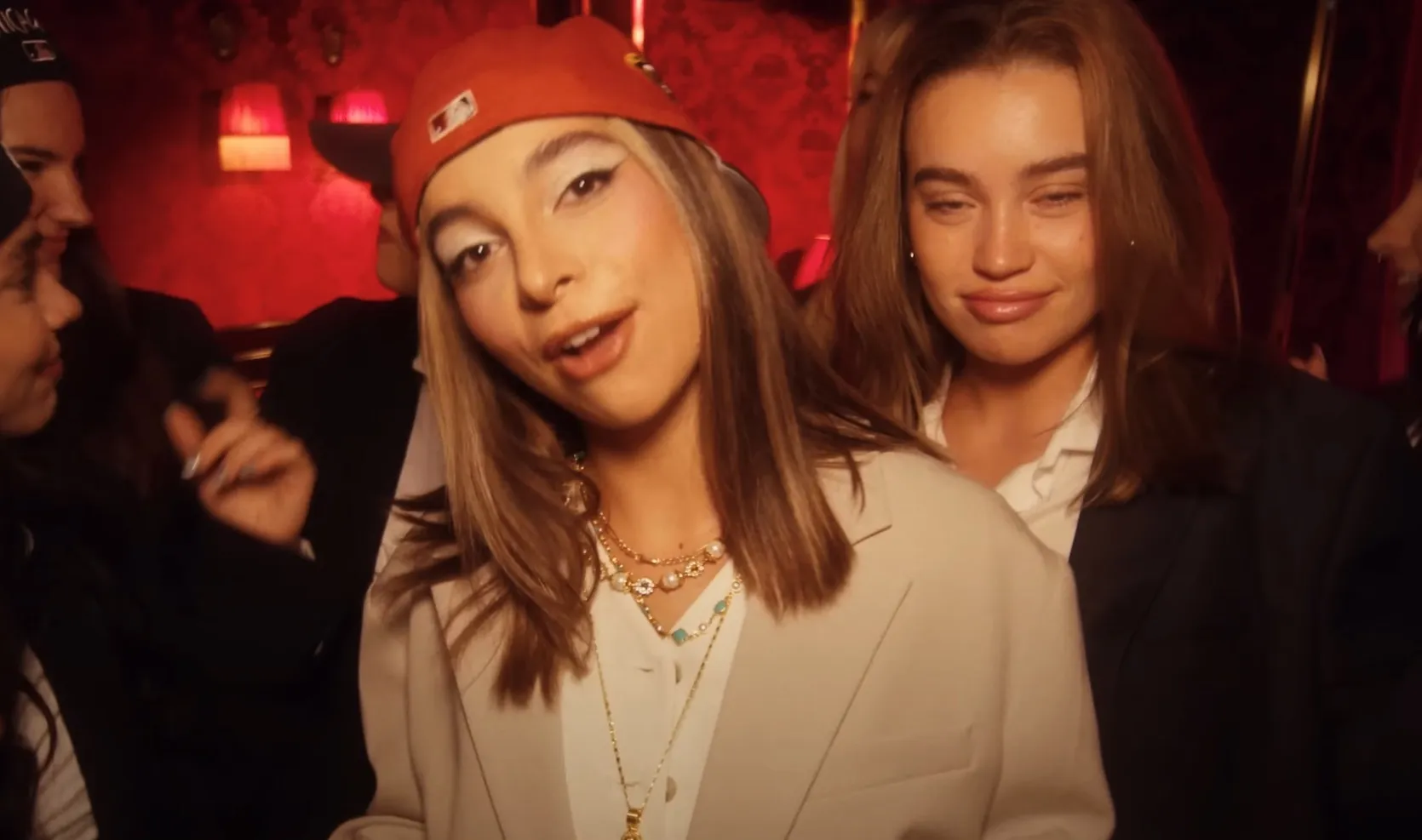 Clersssss "explica" la letra de su canción