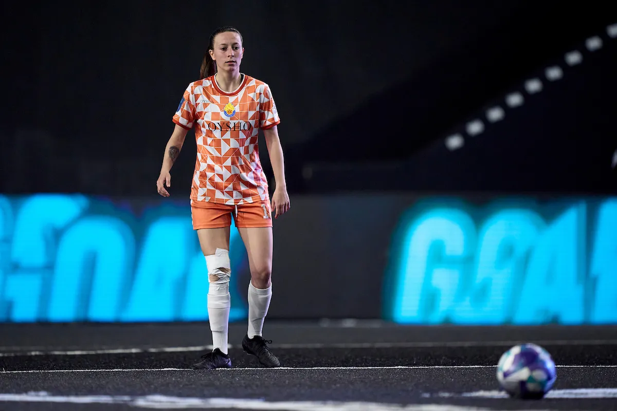 Elena Benítez en un partido de la Queens League con Saiyans