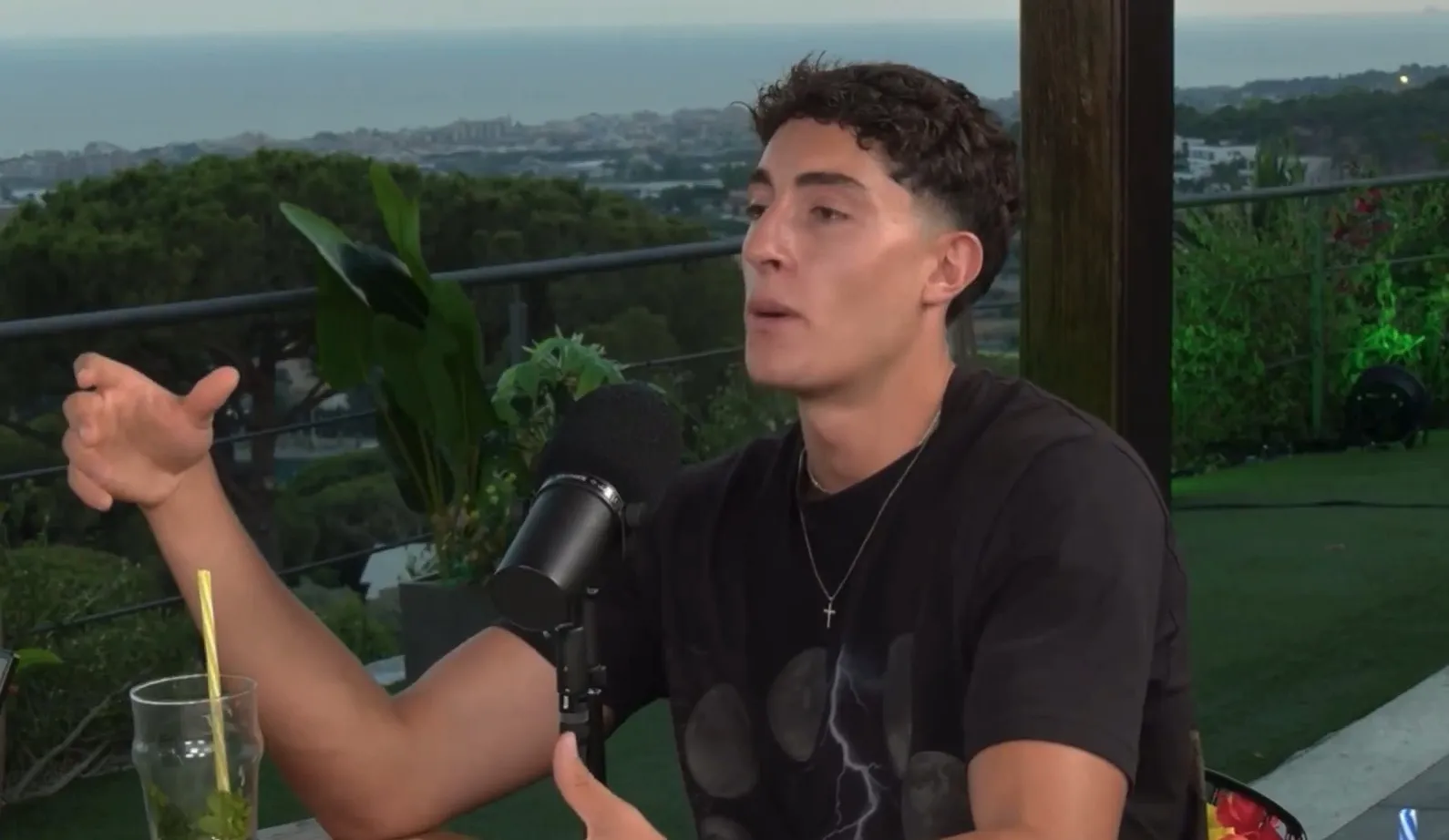 Plex habla de los paparazzi