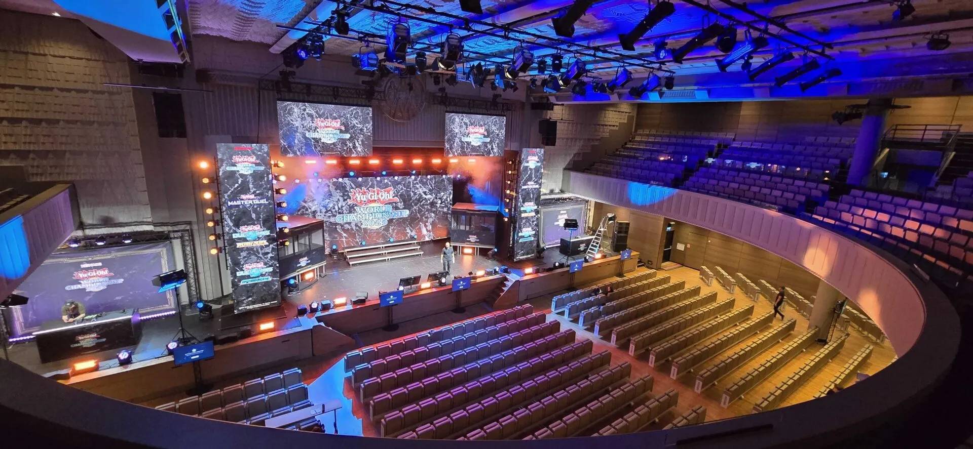 El escenario del Yu-Gi-Oh! World Championship 2025, en París