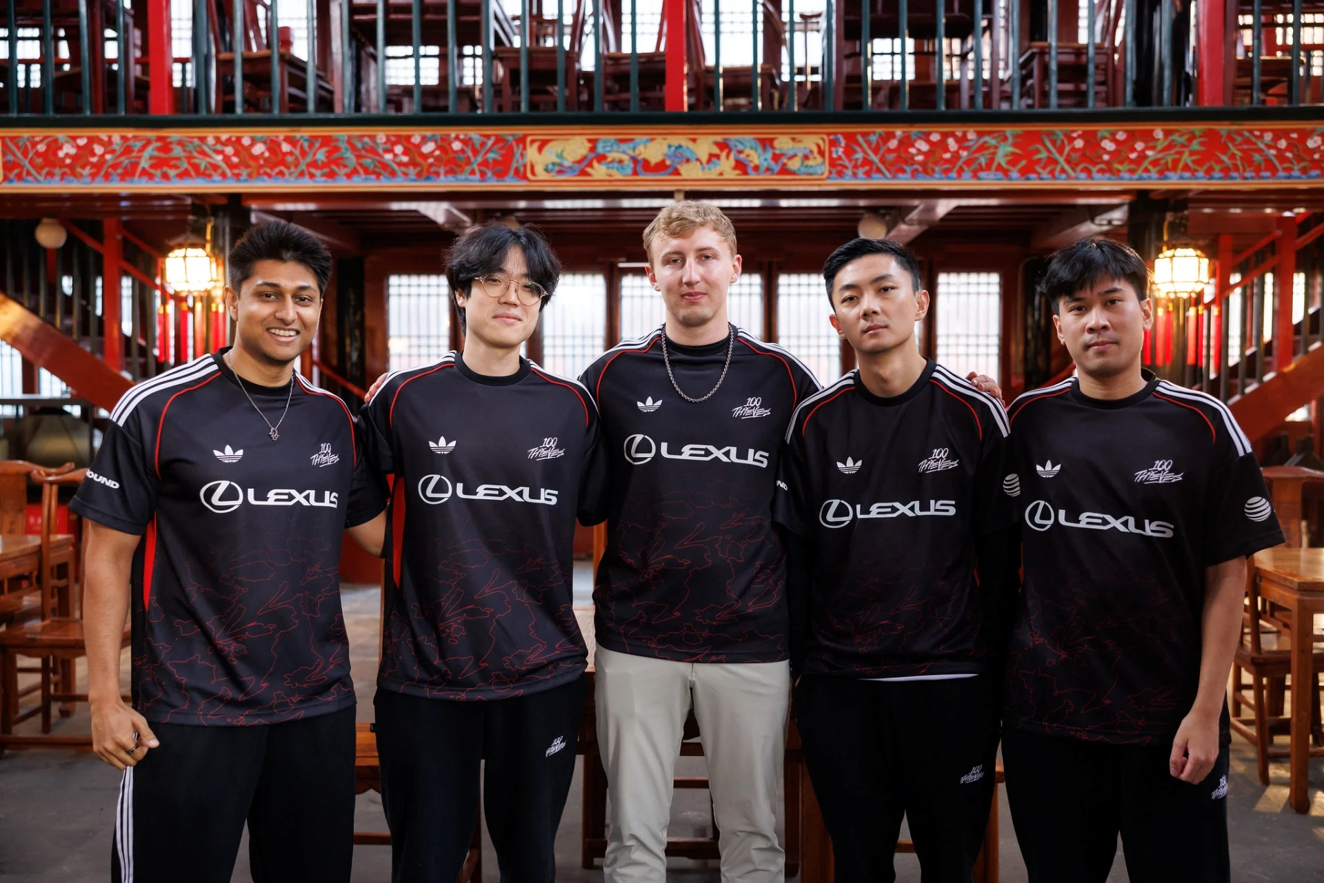 100 Thieves humilla a Bilibili Gaming en Worlds 2025