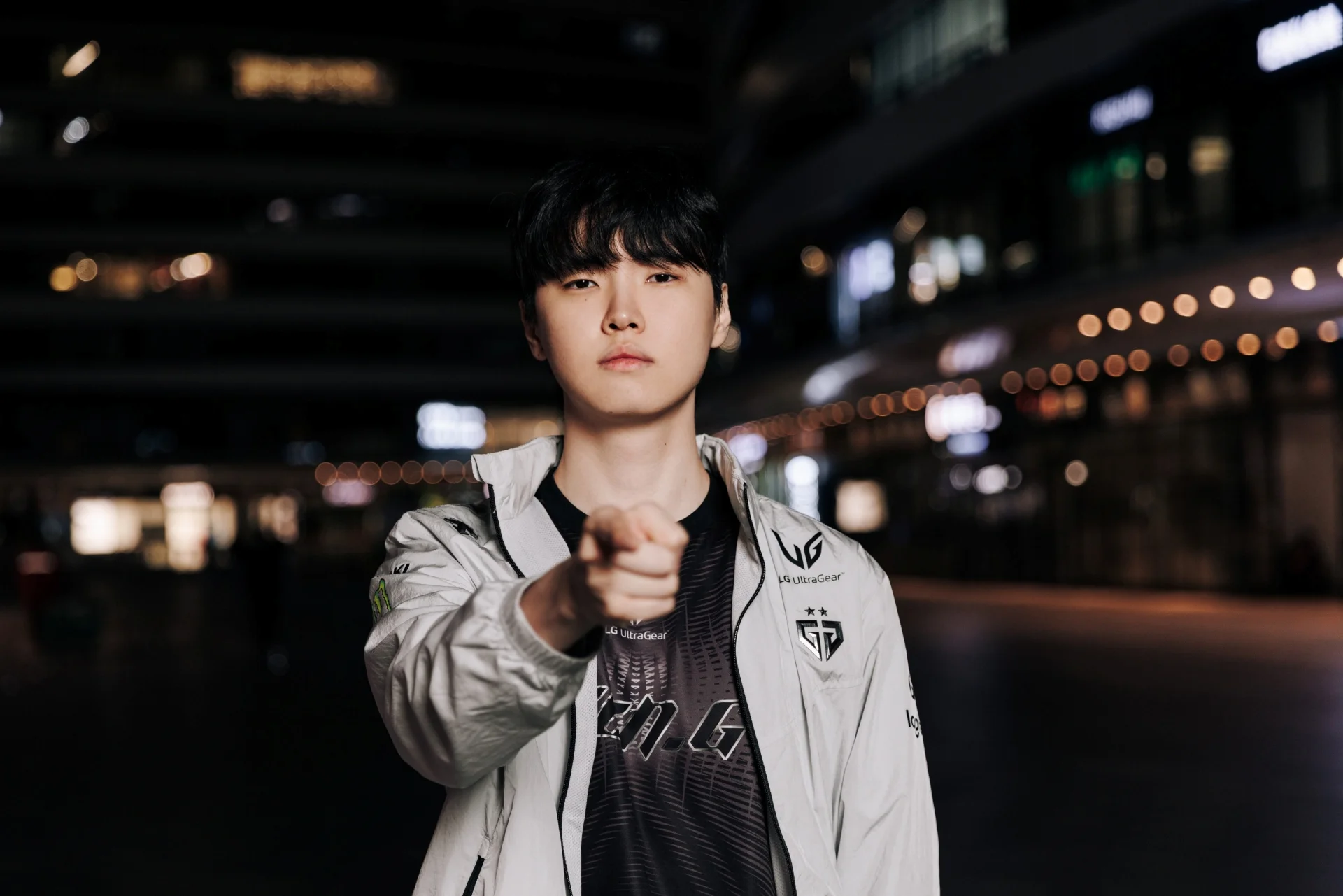 Chovy humilla a Faker y a T1 con Gen.G en Worlds 2025