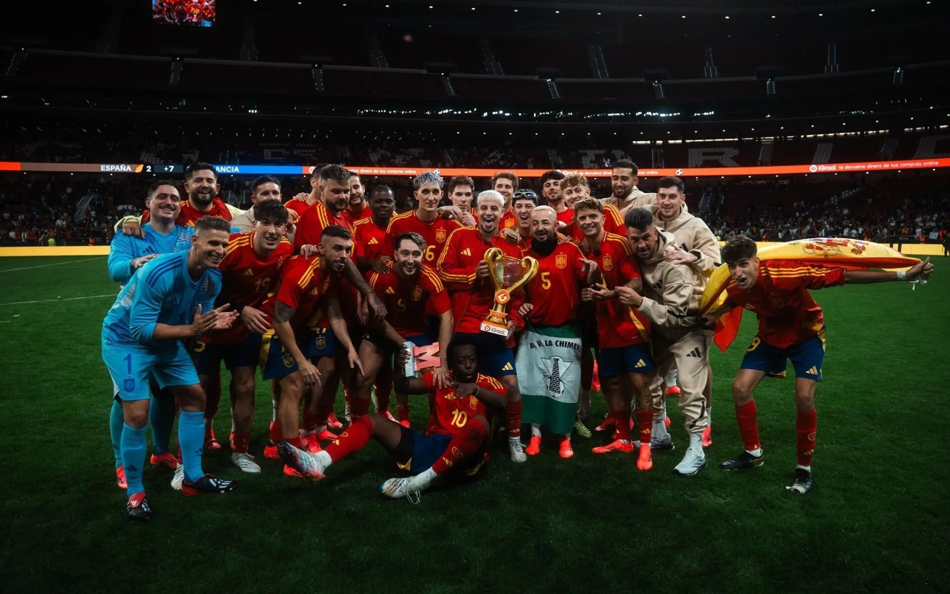 España venció en el partidazo de youtubers 5