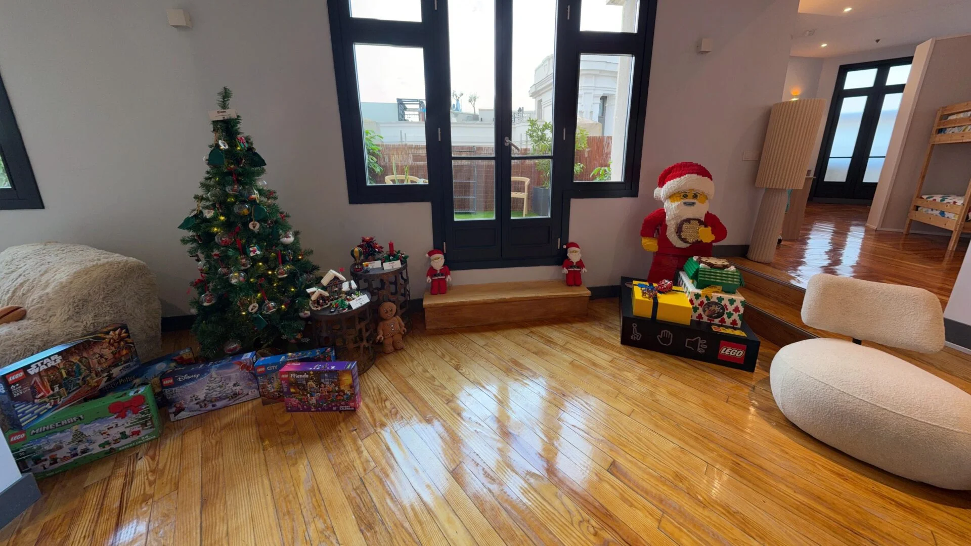 LEGO Xmas Showroom 2025