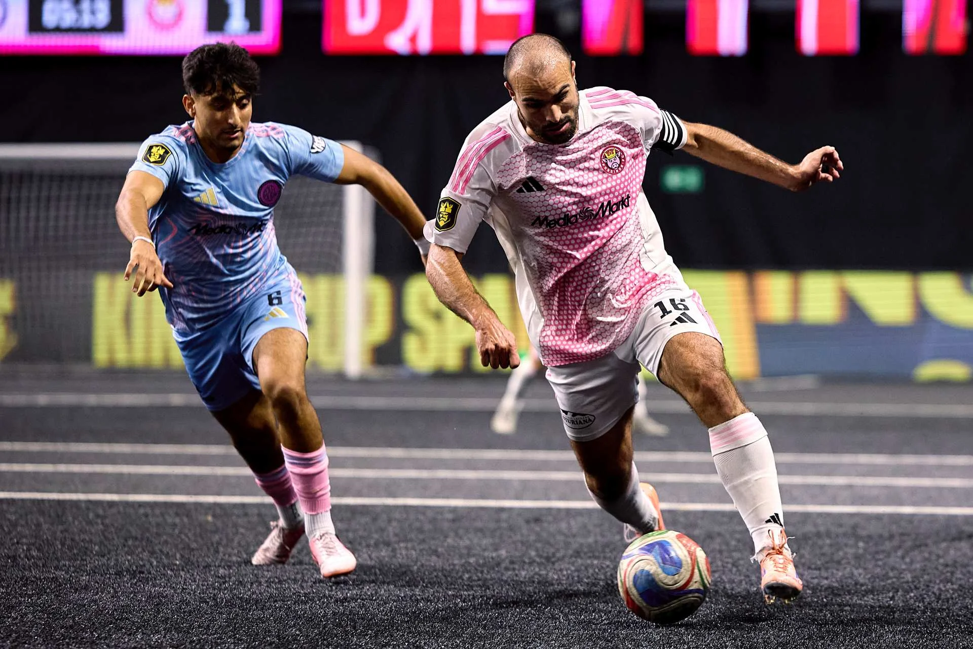 Porcinos barre a La Capital en la Kings Cup